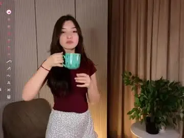 Chaturbate Live Sex Cam of luveniatoan