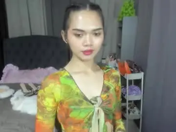 Chaturbate Live Sex Cam of naughty_emmats