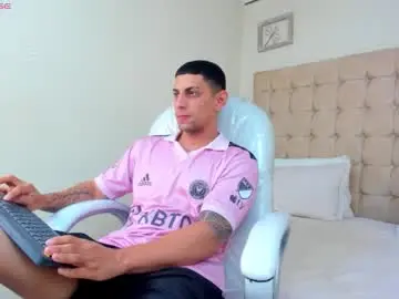 Chaturbate Live Sex of alex_cute77