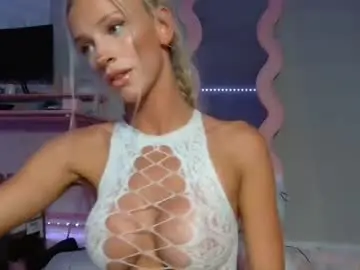 Chaturbate Live Sex Cam of elsa_may