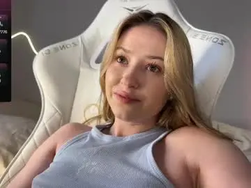 Chaturbate Live Sex Cam of kittyloffe