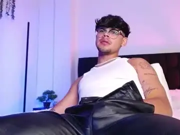 Chaturbate Sex Chat of isaac_saenz