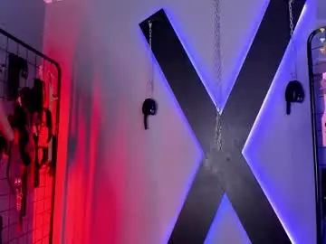 Chaturbate Live Sex of missalix_miah_bdsm