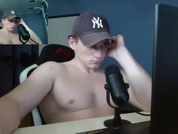 Chaturbate Best live sex cam show of poliglotjoe2