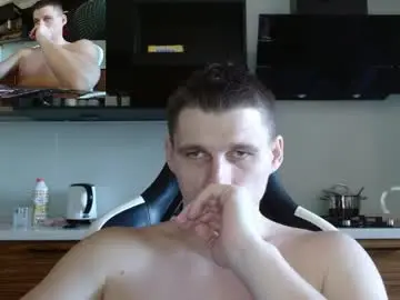 Chaturbate Live Sex Cam of poliglotjoe2