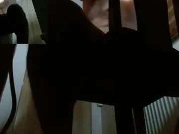 Chaturbate Live Sex of poliglotjoe2