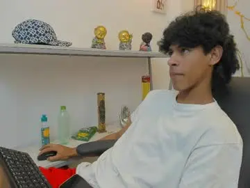 Chaturbate Adult Webcam of zayn_fox32