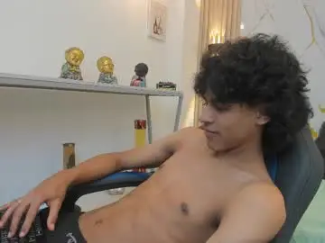 Chaturbate Best live sex cam show of zayn_fox32