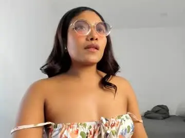 Chaturbate Live Porn of katnees_correa