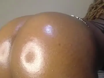Chaturbate Live Sex Cam of shadow_sweets