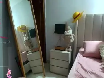 Chaturbate Live Sex Cam of soyhinata__