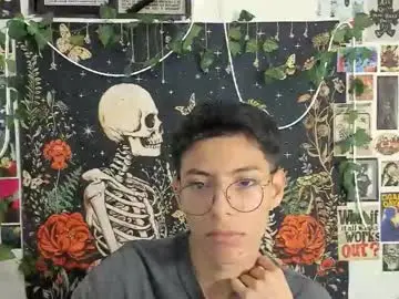 Chaturbate Free Porn Cam of alexitop_