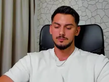 Chaturbate Nude Webcam of clintmasterss