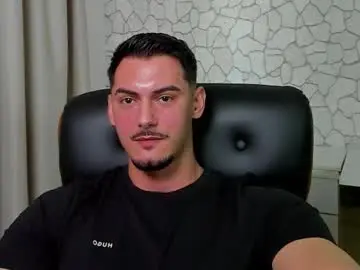 Chaturbate Nude Webcam of clintmasterss