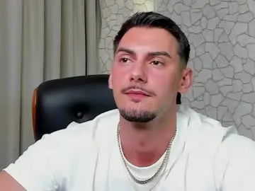 Chaturbate Live Sex Cam of clintmasterss