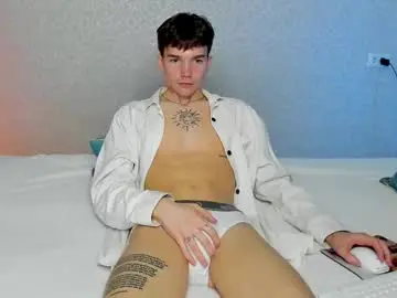Chaturbate Live Porn of caties_cutes2