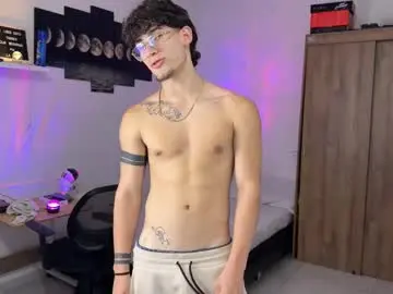 Chaturbate Watch Live Sex Cams of kisan_smith