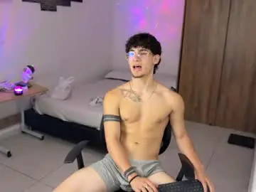 Chaturbate Adult Webcams of kisan_smith