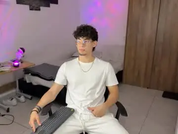 Chaturbate Nude Webcam of kisan_smith