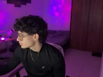 Chaturbate Best live sex cam show of kisan_smith