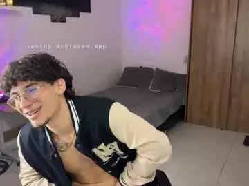 Chaturbate Free Porn Cam of kisan_smith