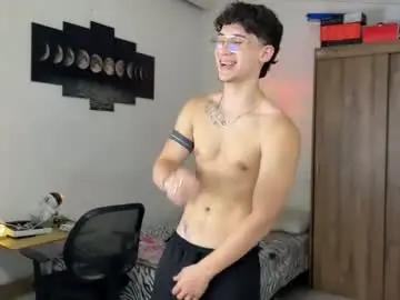 Chaturbate Watch Live Sex Cams of kisan_smith
