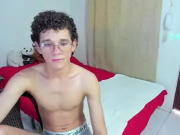 Chaturbate Adult Webcam of tom_blue10