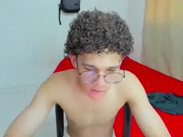 Chaturbate Free Live Porn of tom_blue10