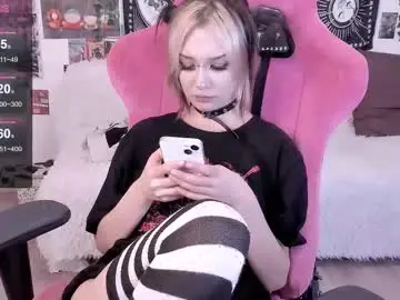 Chaturbate Live Sex of broodmommyy3