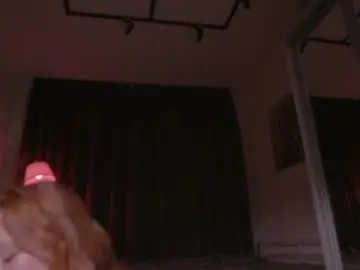 Chaturbate Live Sex of iara_mi