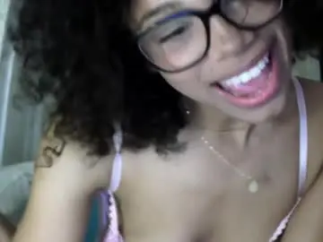 Chaturbate Free Live Porn of nivv222