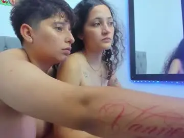 Chaturbate Live Sex Cam of athenea_zuleinys