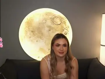 Chaturbate Free Porn Cam of diannedibartolo