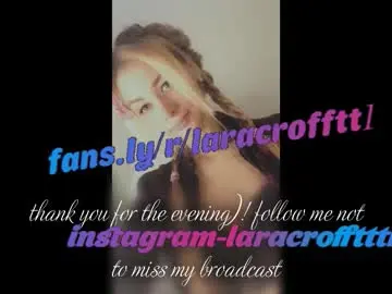 Chaturbate Live Sex Cam of laracroftt