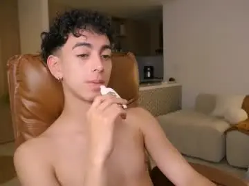 Chaturbate Watch Live Sex Cams of lian_____