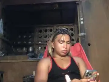 Chaturbate Live Sex Cam of shunks_hottie