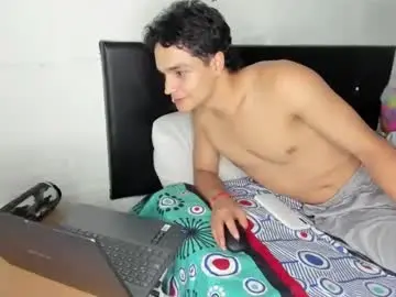 Chaturbate Live Sex Cam of master_dominant_777