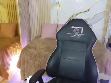 Chaturbate Watch Live Sex Cams of cristal_tay