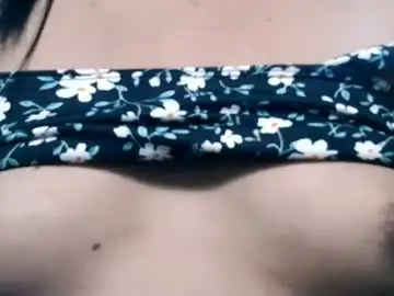 Chaturbate Free Porn Cam of ellah_morena