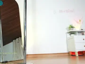 Chaturbate Live Sex Cam of selene_starkk