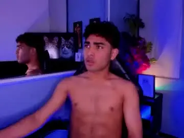 Chaturbate Live Sex Cam of lucascarterr