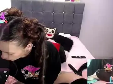 Chaturbate Live Sex Cam of pretty_candysex