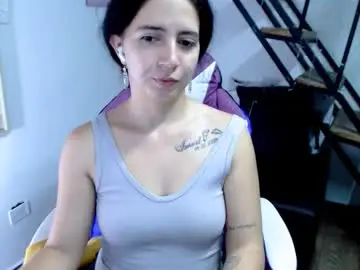 Chaturbate Live Sex Cam of samantha2girl