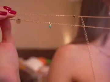 Chaturbate Live Sex Cam of wanda_robinson