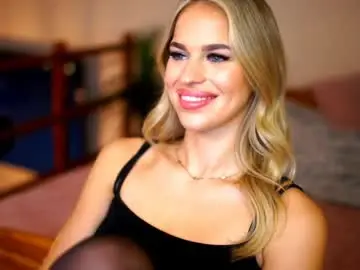 Chaturbate Live Sex Cam of celeste_www