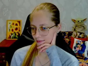 Chaturbate Live Sex of roxie_shy