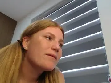 Chaturbate Adult Webcams of caramelstorm