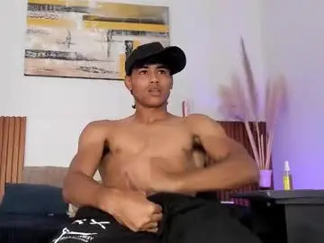 Chaturbate Sex Cam of zander_2120