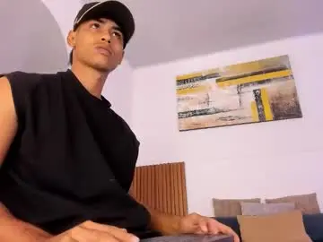 Chaturbate Free Live Porn of zander_2120