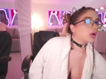 Chaturbate Watch Live Sex Cams of leahprada_